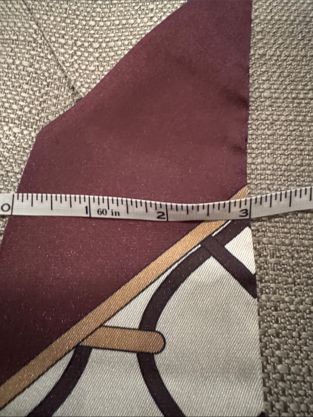 NEW Gucci 100% Silk Twillie Scarf Tie - Picture 7 of 11